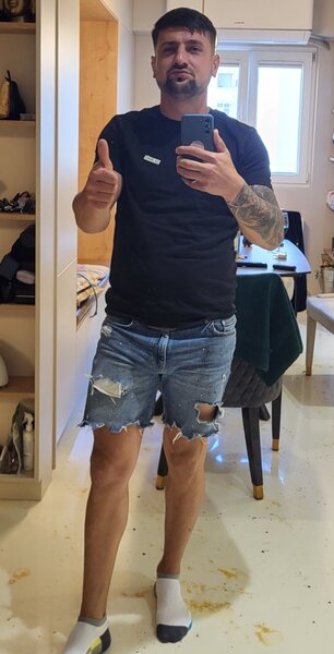 Singura sau divortata si vrei ceva strong si discret ? Hai pe whatsapp!